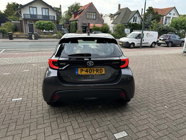 Toyota YARIS 1.5 Hybrid Dynamic Apple Carplay / Anroid Auto / stoelverwarming / goed onderhouden / Toyota Pechhulppas / Toyota 10 jaar garantie programma / Rijklaarprijs incl. garantie en onderhoud