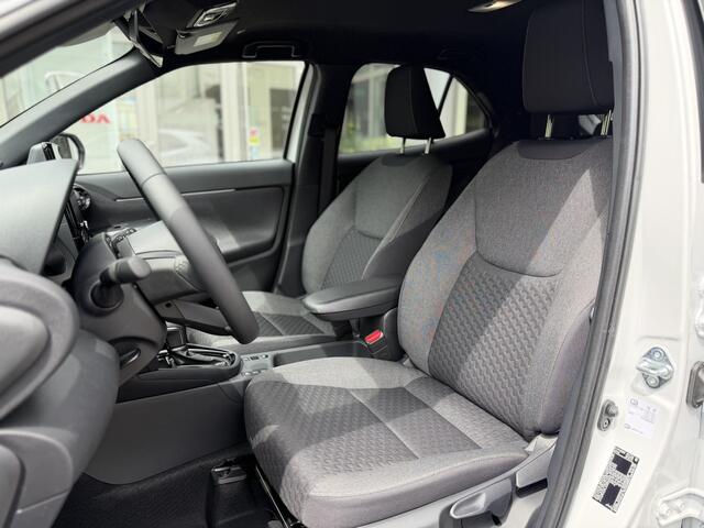 Toyota YARIS Cross 1.5 Hybrid 130 Style Edition Parkeersensoren, Dodehoekdetectie, Navigatie