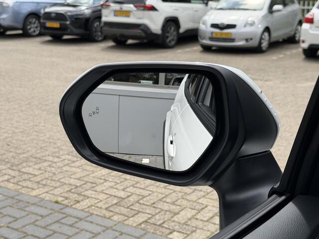 Toyota YARIS Cross 1.5 Hybrid 130 Style Edition Parkeersensoren, Dodehoekdetectie, Navigatie
