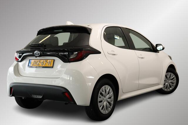 Toyota YARIS 1.5 Hybrid Active, Navi, DAB, Keyless Entry, Apple Carplay, Android Auto, Camera!
