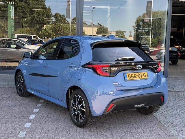 Toyota YARIS 1.5 Hybrid Executive STOELVERWARMING | ACHTERUITRIJCAMERA | APPLE CARPLAY | AC/ECC / AUTOMATISCHE KLIMAATREGELING | CRUISECONTROL | PARKEERSENSOREN | LED-VERLICHTING | LANE ASSIST / RIJSTROOKASSISTENT | GETINTE RAMEN | NAVIGATIE