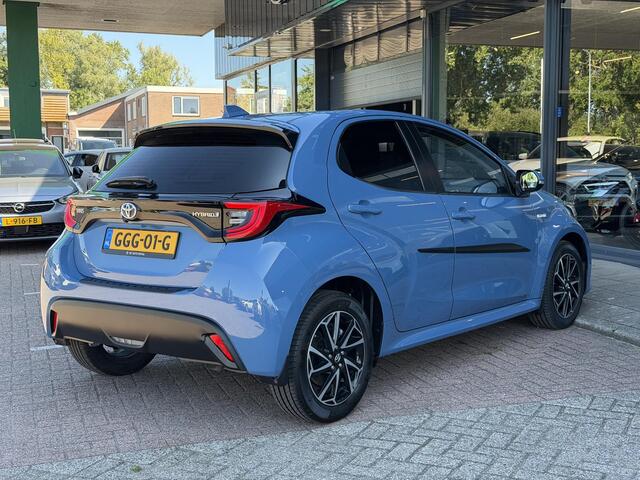 Toyota YARIS 1.5 Hybrid Executive STOELVERWARMING | ACHTERUITRIJCAMERA | APPLE CARPLAY | AC/ECC / AUTOMATISCHE KLIMAATREGELING | CRUISECONTROL | PARKEERSENSOREN | LED-VERLICHTING | LANE ASSIST / RIJSTROOKASSISTENT | GETINTE RAMEN | NAVIGATIE