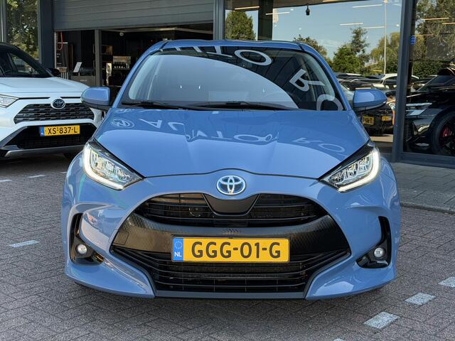 Toyota YARIS 1.5 Hybrid Executive STOELVERWARMING | ACHTERUITRIJCAMERA | APPLE CARPLAY | AC/ECC / AUTOMATISCHE KLIMAATREGELING | CRUISECONTROL | PARKEERSENSOREN | LED-VERLICHTING | LANE ASSIST / RIJSTROOKASSISTENT | GETINTE RAMEN | NAVIGATIE