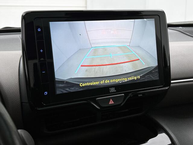 Toyota YARIS Cross 1.5 Hybrid Executive + | Full Option | Panoramadak | JBL | Head-Up Display | Dodehoek detectie | Stoel+Stuurverwarming | Full LED Matrix | Elektrische achterklep | Navigatie | Apple CarPlay/Android Auto |