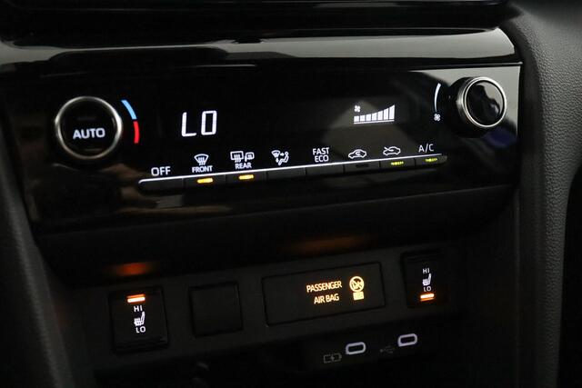 Toyota YARIS Cross 1.5 Hybrid 115 Dynamic | Apple Carplay/Android Auto | Parkeersensoren | |Stoel/Stuurverwarming | Parkeercamera |