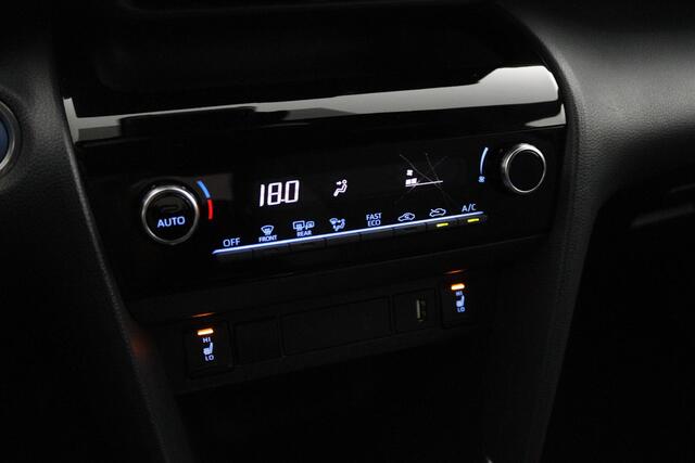 Toyota YARIS Cross 1.5 Hybrid Explore | Stoelverwarming | Keyless |blind spot | Parkeersensoren |Trekhaak |
