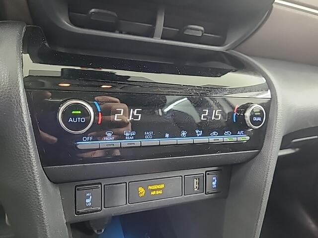 Toyota YARIS Cross 1.5 Hybrid Executive H-LEER | HUD | TREKH. | ECC | ADAPT. CRUISE