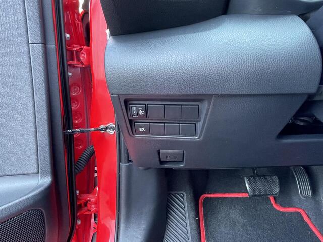 Toyota YARIS 1.5 Hybrid Launch Edition