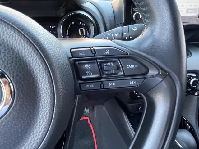 Toyota YARIS 1.5 Hybrid Launch Edition