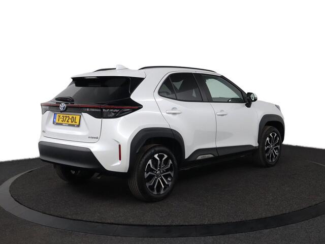 Toyota YARIS Cross 1.5 Hybrid Dynamic | Apple Carplay/Android Auto | Parkeercamera | Adaptieve Cruise Control |