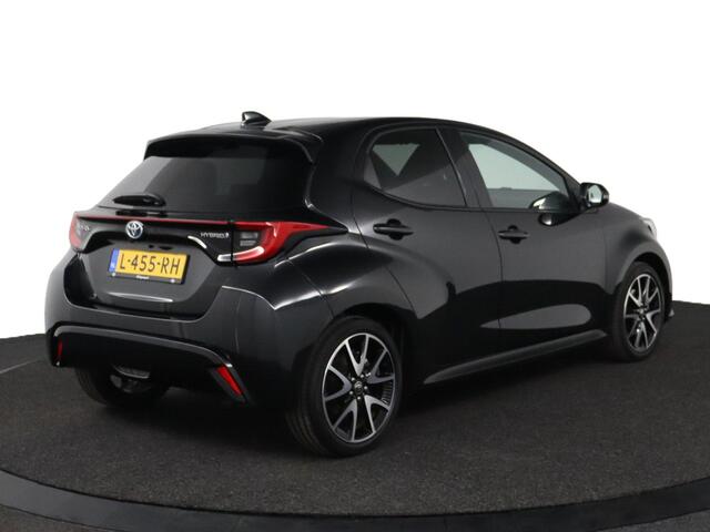 Toyota YARIS 1.5 Hybrid Executive | Apple Carplay/android Auto | Parkeersensoren | Stoelverwarming | Head-up Display |