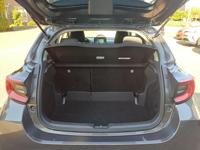 Toyota YARIS 1.5 Hyb. First Ed.