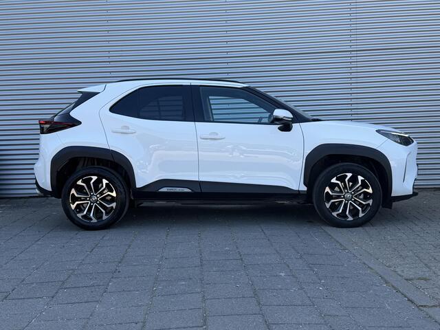Toyota YARIS Cross 1.5 Hybrid Dynamic | Navigatie | Camera | Stoelverwarming |