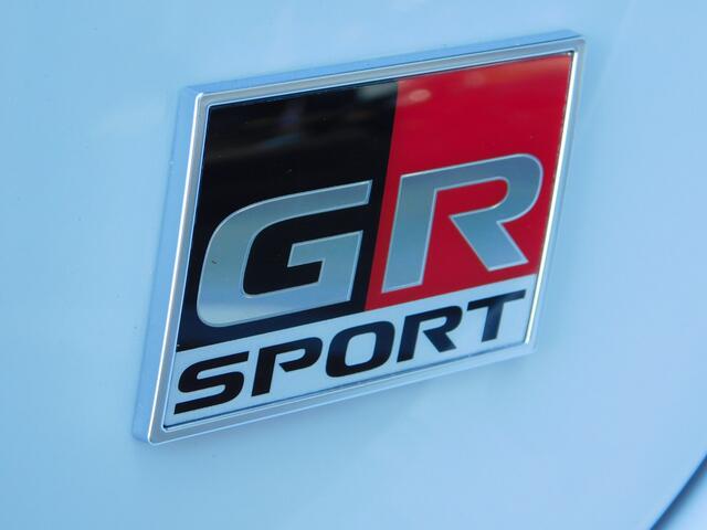 Toyota YARIS 1.5 Hybrid GR Sport | JBL | Trekhaak