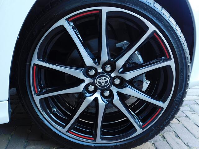 Toyota YARIS 1.5 Hybrid GR Sport | JBL | Trekhaak