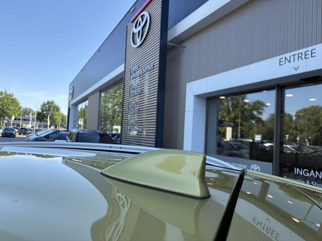 Toyota YARIS Cross 1.5 Hybrid Launch Edition | Bi-Tone | HUD |