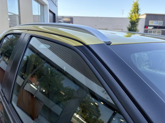 Toyota YARIS Cross 1.5 Hybrid Launch Edition | Bi-Tone | HUD |