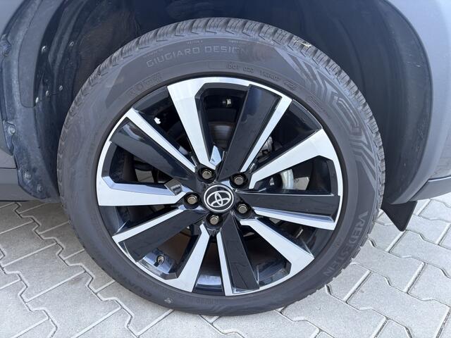 Toyota YARIS Cross 1.5 Hybrid Launch Edition | Bi-Tone | HUD |