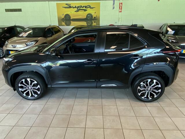 Toyota YARIS Cross 1.5 Hybrid Dynamic Edition | Stuurwiel verwarming | PDC