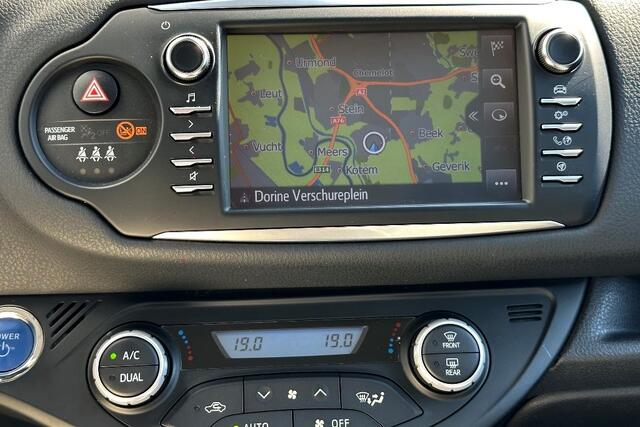 Toyota YARIS 1.5 Hybrid Y20 Navi / Camera