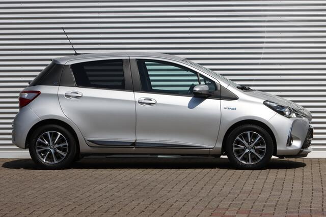 Toyota YARIS 1.5 Hybrid Y20 Navi / Camera