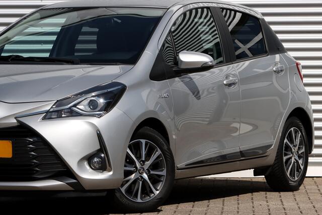 Toyota YARIS 1.5 Hybrid Y20 Navi / Camera