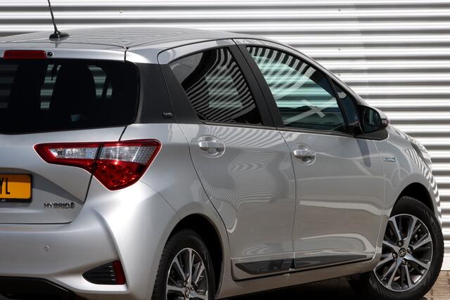 Toyota YARIS 1.5 Hybrid Y20 Navi / Camera