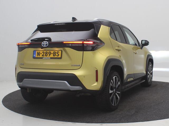 Toyota YARIS Cross 1.5 Hybrid Launch Edition / Adaptieve CC / Achteruit Rij Camera / Stoel Stuur en Vooruitverwarming / Apple Carplay / JBL Sound / Dealeronderhouden /