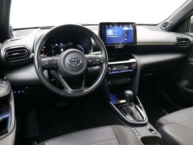 Toyota YARIS Cross 1.5 Hybrid Launch Edition / Adaptieve CC / Achteruit Rij Camera / Stoel Stuur en Vooruitverwarming / Apple Carplay / JBL Sound / Dealeronderhouden /