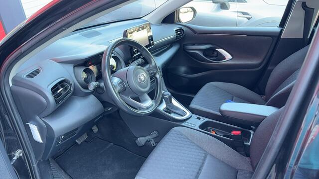 Toyota YARIS 1.5 Hybrid Business Plus TREKHAAK / FULL LED / KEYLESS / CAMERA / CARPLAY / NAVI / CLIMA / PDC / BLUETOOTH / ACC / NL-AUTO