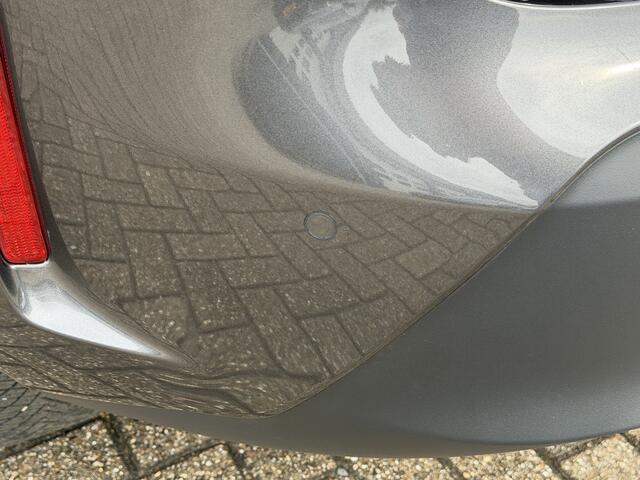 Toyota YARIS Cross 1.5 Hybrid 115 Dynamic Limited Parkeersensoren Stoelverwarming