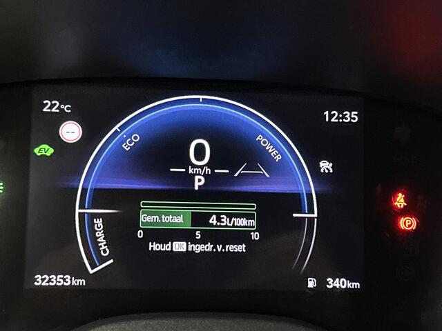 Toyota YARIS Cross 1.5 Hybrid 115 First Edition + | BTW Voertuig | Parkeersensoren voor+achter | Stoel+stuurverwarming | Climate Control | Cruise Control Adaptive | Navigatie | Apple CarPlay/Android Auto |