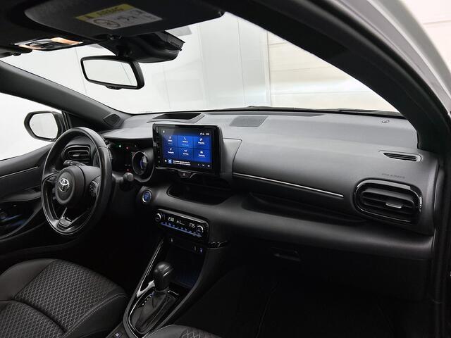 Toyota YARIS 1.5 Hybrid Executive | BTW voertuig | Head-Up Display | Dodehoek detectie | Stoelverwarming | Parkeersensoren voor+achter | Navigatie | Apple CarPlay/Android Auto | Cruise Control Adaptive |