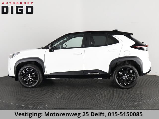 Toyota YARIS CROSS 1.5 HYBRIDE BLACK & WHITE AUTOMAAT GARANTIE 3-2034 LM VELGEN. CARPLAY NAVI.ADAPTIEVE CRUISE CONTROLL