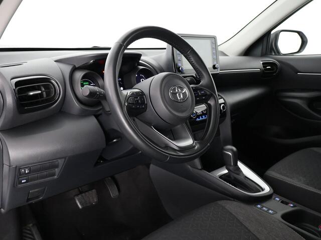 Toyota YARIS CROSS 1.5 HYBRIDE BLACK & WHITE AUTOMAAT GARANTIE 3-2034 LM VELGEN. CARPLAY NAVI.ADAPTIEVE CRUISE CONTROLL