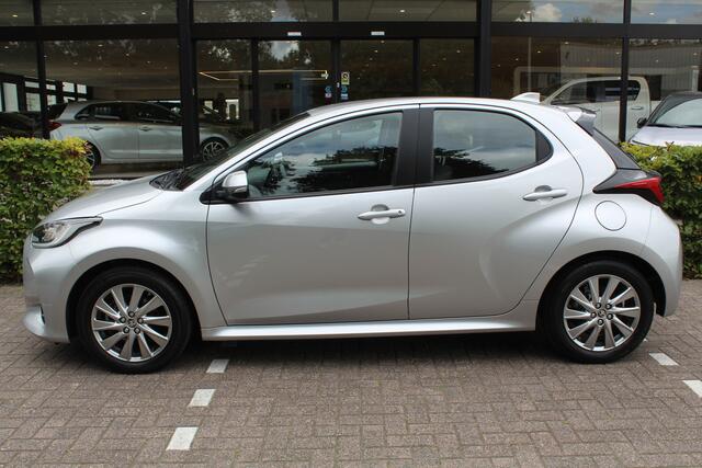 Toyota YARIS 1.5 Hybrid Dynamic Limited | Rijklaar | Apple/Android | Stoel/Stuur-verw. | Adap. Cruise | Keyless | LED | Camera | Clima