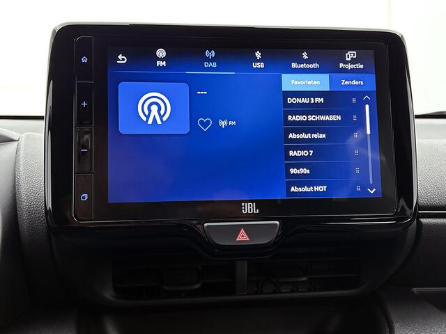 Toyota YARIS 1.5 Hybrid GR Sport Limited | JBL | Stoelverwarming | Dodehoek detectie | Draadloze telefoonlader | Navigatie | Apple CarPlay/Android Auto | Cruise Control Adaptive | Climate Control |