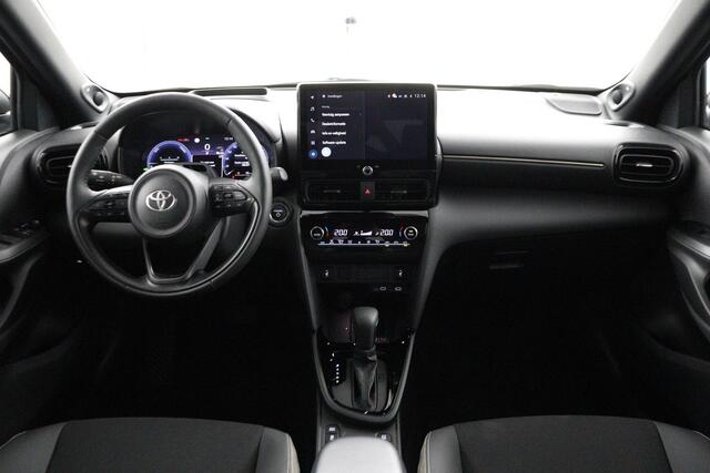 Toyota YARIS Cross 1.5 Hybrid 130 Executive | JBL | Heads-up display |