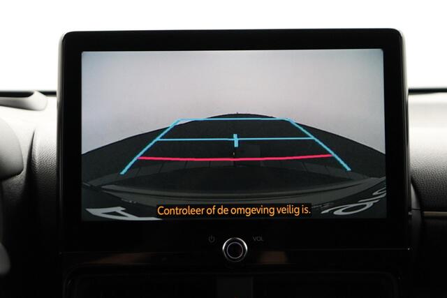 Toyota YARIS Cross 1.5 Hybrid 130 Executive | JBL | Heads-up display |