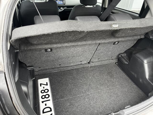 Toyota YARIS 1.5 Hybrid Dynamic NL Auto Dealer Onderhouden Navi Clima Cruise