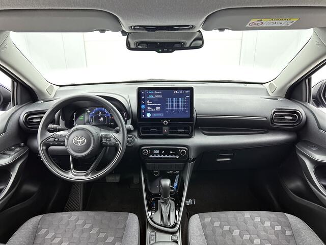 Toyota YARIS 1.5 Hybrid 115 Dynamic | BTW Voertuig | Dealeronderhouden | Apple CarPlay/Android Auto | Cruise Control Adaptive | Draadloze telefoonlader | Achteruitrijcamera |