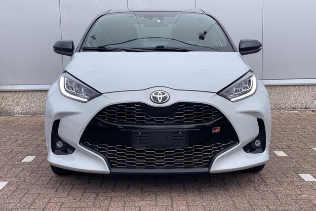 Toyota YARIS 1.5 Hybrid GR Sport / LED / 18" / Apple Carplay/Android Auto
