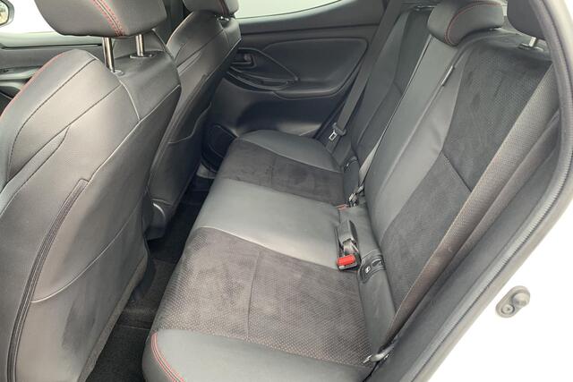 Toyota YARIS 1.5 Hybrid GR Sport / LED / 18" / Apple Carplay/Android Auto