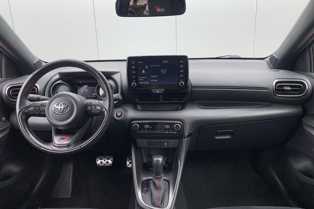 Toyota YARIS 1.5 Hybrid GR Sport / LED / 18" / Apple Carplay/Android Auto