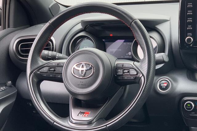 Toyota YARIS 1.5 Hybrid GR Sport / LED / 18" / Apple Carplay/Android Auto