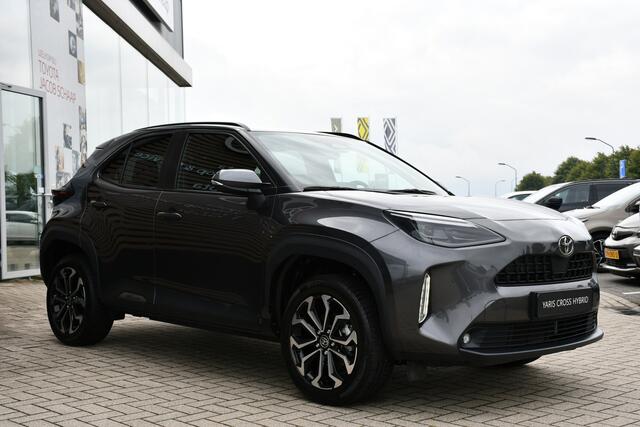Toyota YARIS Cross 1.5 Hybrid 115 Dynamic Limited Automaat 116pk | Stuur verwarmd | Keyless entry | Verwarmbare voorruit |