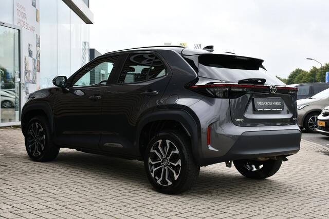 Toyota YARIS Cross 1.5 Hybrid 115 Dynamic Limited Automaat 116pk | Stuur verwarmd | Keyless entry | Verwarmbare voorruit |