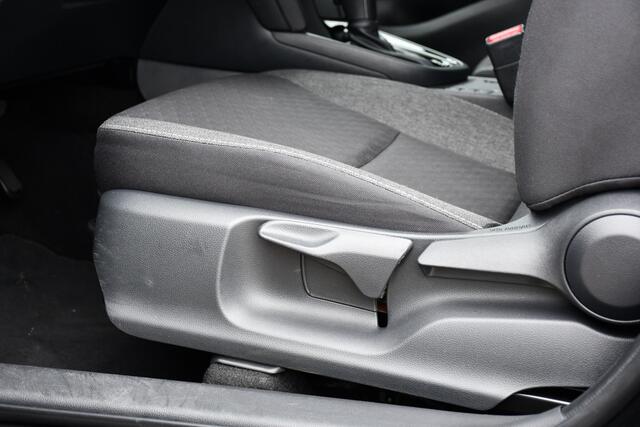 Toyota YARIS Cross 1.5 Hybrid 115 Dynamic Limited Automaat 116pk | Stuur verwarmd | Keyless entry | Verwarmbare voorruit |