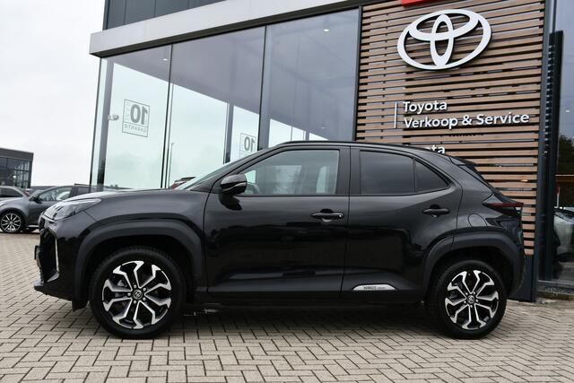 Toyota YARIS Cross 1.5 Hybrid 115 Dynamic Limited Automaat 116pk | Stuur verwarmd | Keyless entry | Verwarmbare voorruit |