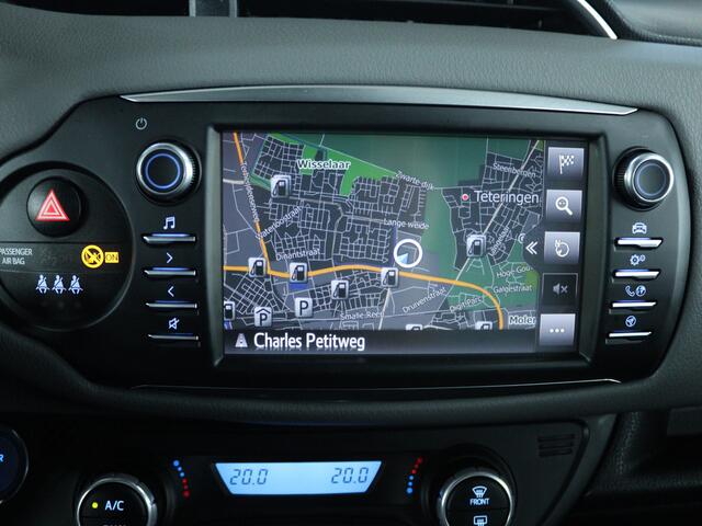 Toyota YARIS 1.5 Hybrid Dynamic | Navigatie | Camera | Airco |